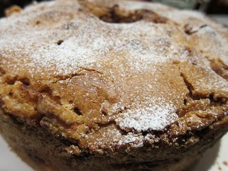 Hans Morris’s Apple Cake